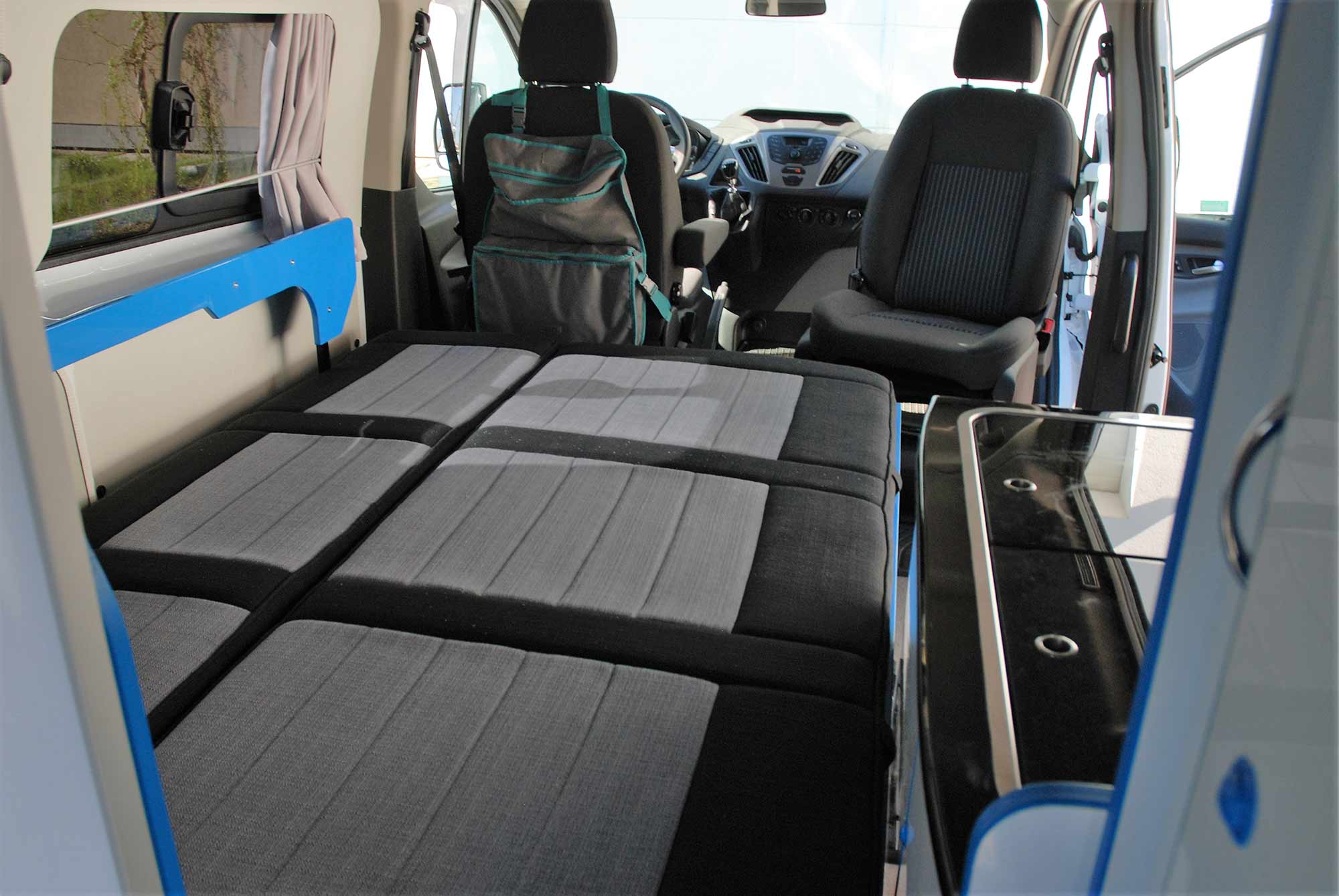 Obytná vestavba vozu Ford Transit Custom