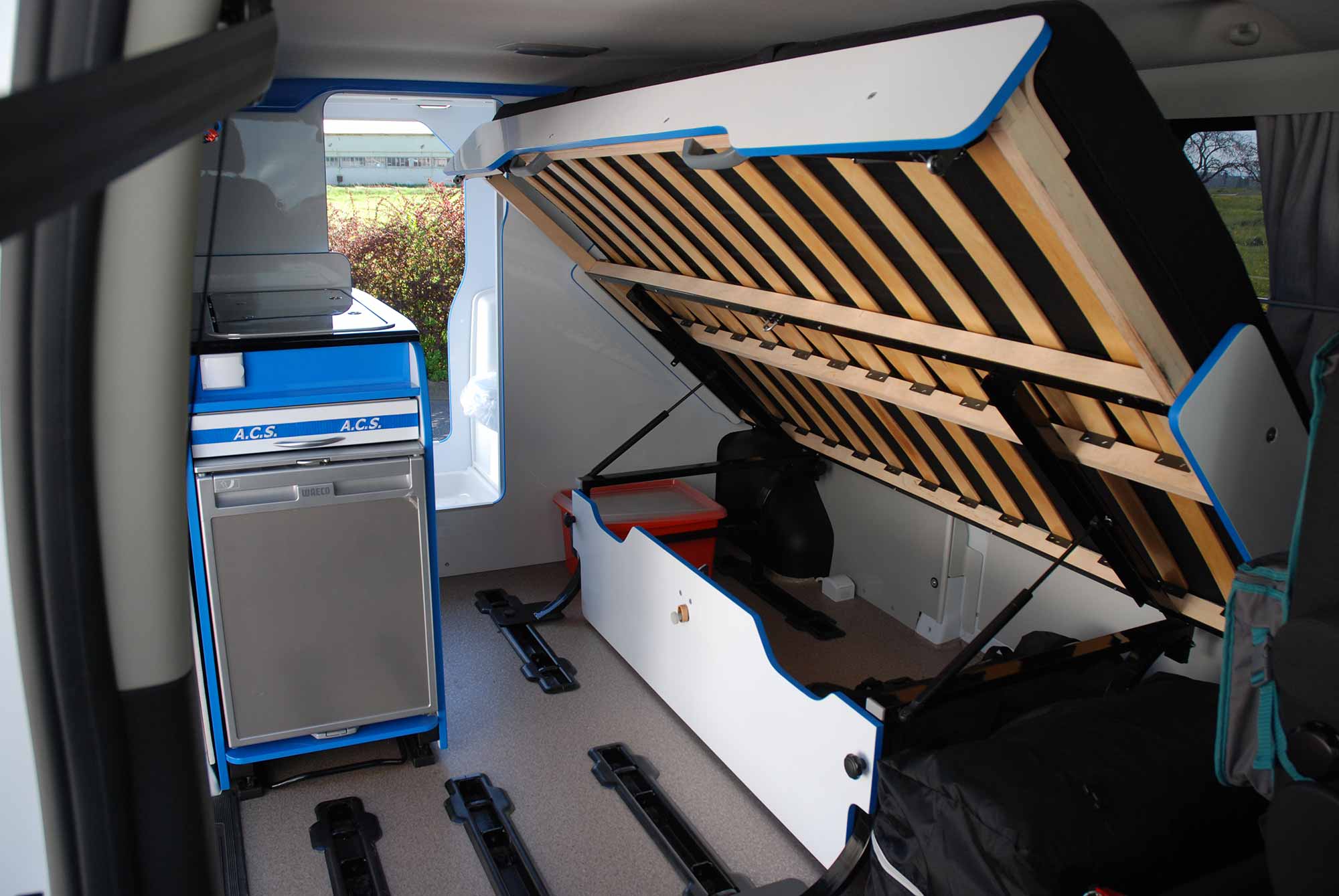 Obytná vestavba vozu Ford Transit Custom