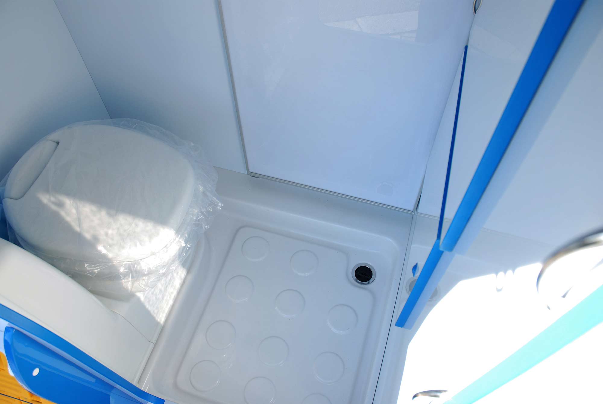 Obytná vestavba vozu Ford Transit Custom