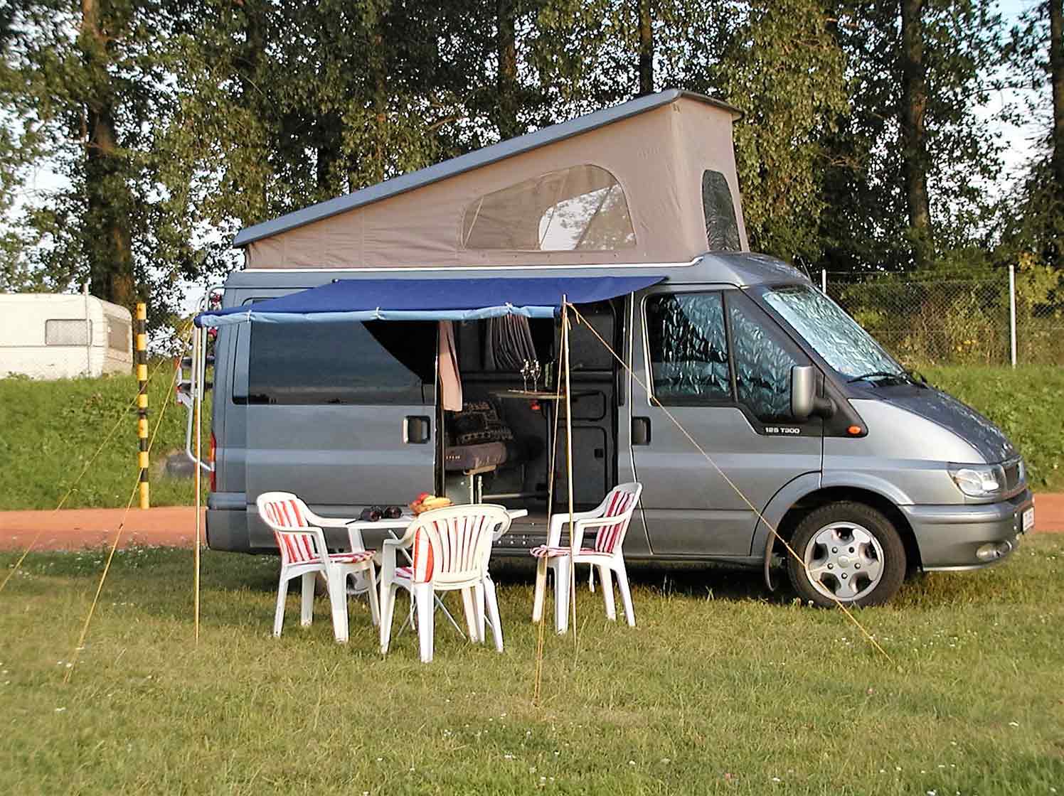 Obytná přestavba vozu Ford Transit model 2000