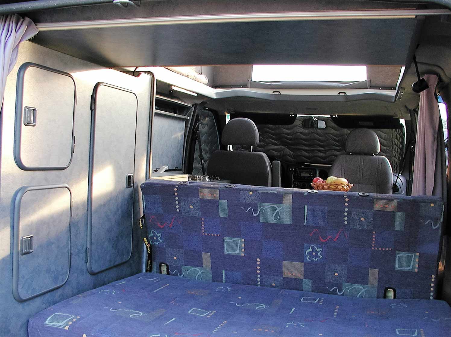 Obytná přestavba vozu Ford Transit model 2000