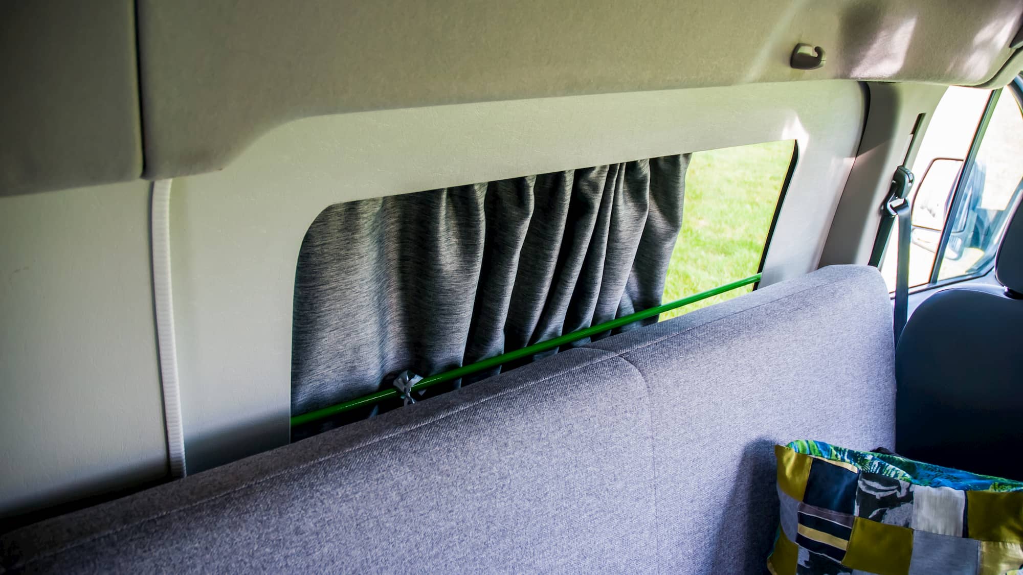 Obytná vestavba vozu Ford Transit Custom se zvýšenou střechou #4