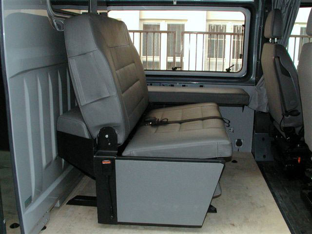 Obytná vestavba vozu Ford Transit Jumbo model 2000