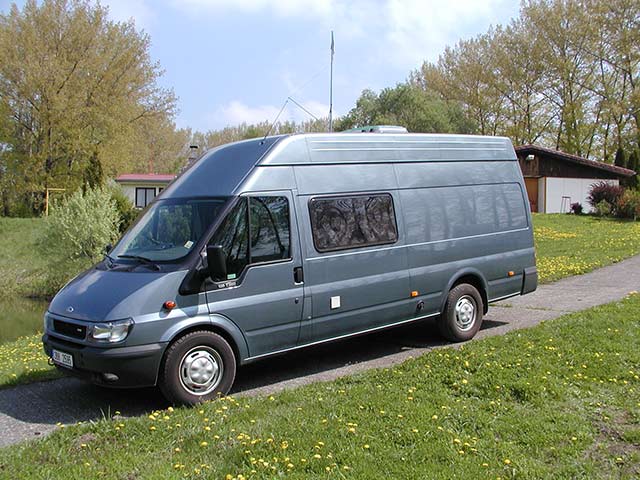 Obytná vestavba vozu Ford Transit Jumbo model 2000
